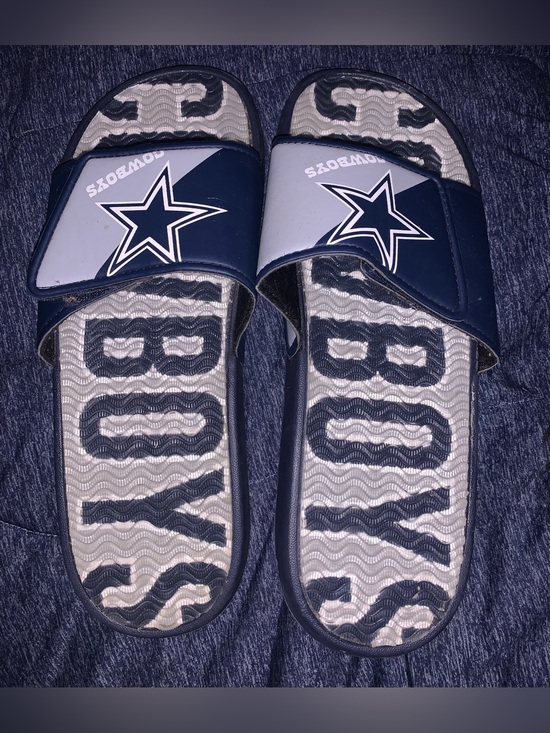 Source Unknown Other - Dallas Cowboys Navy Star Slide Sandals - Team Logo Design. Mens (11-12)